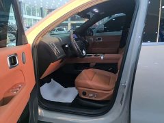 Li Auto L6 Pro - ფოტო 16