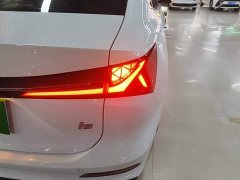 SAIC MG i5 1.5L CVT Prestige - ფოტო 8