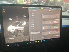 Tesla Model Y Rear-Wheel Drive - ფოტო 12