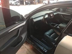 Tesla Model Y Rear-Wheel Drive - ფოტო 16