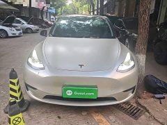Tesla Model Y Rear-Wheel Drive - ფოტო 3