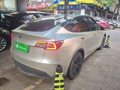 Tesla Model Y Rear-Wheel Drive - ფოტო 7