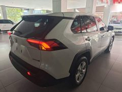 Toyota RAV4 2.0L CVT FWD Urban Edition - ფოტო 7