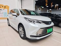 Toyota Sienna 2023 2.5L Hybrid Comfort Edition - ფოტო 4