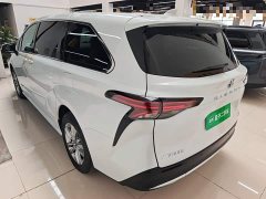 Toyota Sienna 2023 2.5L Hybrid Comfort Edition - ფოტო 5