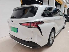 Toyota Sienna 2023 2.5L Hybrid Comfort Edition - ფოტო 6
