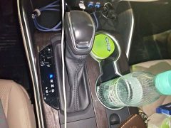 Toyota Highlander Hybrid 2.5L AWD Premium 7-Seater - ფოტო 7