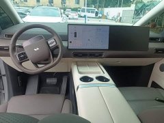 Li Auto Li Xiang MEGA Ultra - ფოტო 10