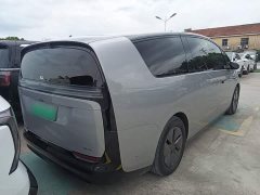 Li Auto Li Xiang MEGA Ultra - ფოტო 7