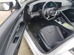 Hyundai Elantra 2023 1.5L CVT Luxury - ფოტო 16