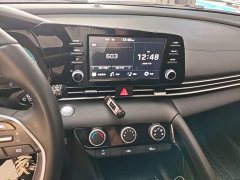 Hyundai Elantra 1.5L CVT GLX Elite - ფოტო 13
