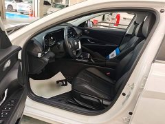 Hyundai Elantra 1.5L CVT GLX Elite - ფოტო 15