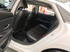 Hyundai Elantra 1.5L CVT GLX Elite - ფოტო 17