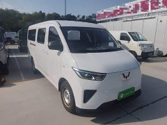Wuling Yangguang 2024 300km Comfort Passenger Van 75kW - ფოტო 4