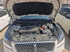 Lincoln Explorer 2.0T Two-Wheel Drive Premium - ფოტო 20