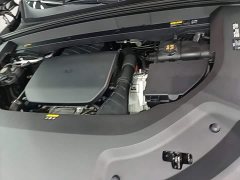 Li Auto L9 Pro - ფოტო 20