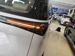 Buick GL8 2025 Land Business Class Comfort DG Edition - ფოტო 8