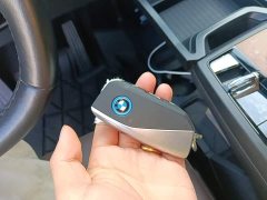 BMW iX xDrive50 - ფოტო 9