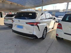 Toyota Sienna 2021 2.5L Hybrid Premium Edition - ფოტო 10
