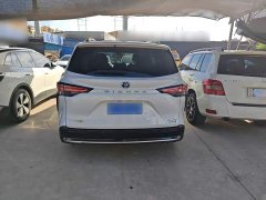 Toyota Sienna 2021 2.5L Hybrid Premium Edition - ფოტო 9