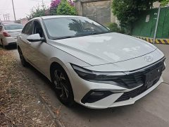 Hyundai Elantra 2023 1.5L CVT GLX Elite - ფოტო 4