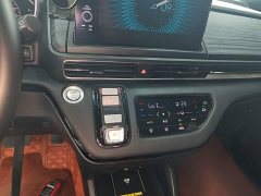 Honda Odyssey 2.0L e:HEV Luxury - ფოტო 14