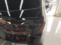 Honda Odyssey 2.0L e:HEV Luxury - ფოტო 8