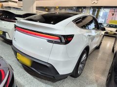 Tesla Model Y Rear-Wheel Drive - ფოტო 5