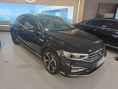 Volkswagen Magotan 2023 2 Million Units Commemorative Edition 330TSI DSG Luxury - ფოტო 4