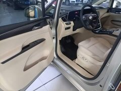 Buick GL8 2023 ES Luxe Enjoyment Edition - ფოტო 16