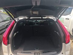 Cadillac XT4 28T FWD Luxury - ფოტო 15