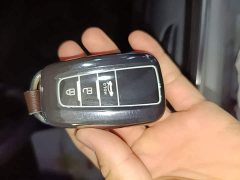 Toyota Avalon Hybrid 2.5L XLE Premium - ფოტო 17