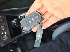 Volkswagen Lavida Sharp 1.5L Automatic New Vision Edition - ფოტო 17