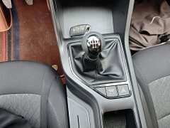 SAIC MG i5 1.5L Manual Comfort Edition - ფოტო 14