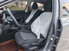 SAIC MG i5 1.5L Manual Comfort Edition - ფოტო 15