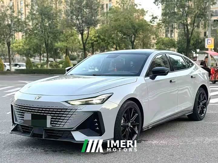 Changan UNI-V 1.5T Deluxe