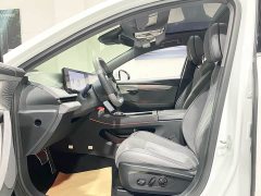 Voyah Lantu Zhaoguang Four-Wheel Drive Standard Edition - ფოტო 13