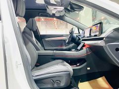 Voyah Lantu Zhaoguang Four-Wheel Drive Standard Edition - ფოტო 15