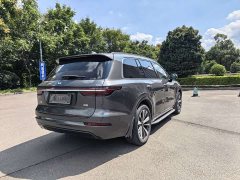 Li Auto ONE Extended Range 6-Seater - ფოტო 9