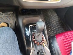 Toyota Corolla Hybrid 1.8H E-CVT Luxury - ფოტო 10
