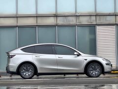 Tesla Model Y L 2025 Long Range All-Wheel Drive - ფოტო 3