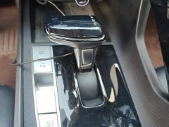 Hyundai Elantra 1.5L CVT Luxury - ფოტო 15