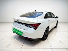Hyundai Elantra 1.5L CVT Luxury - ფოტო 6