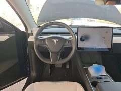 Tesla Model Y Standard Range RWD - ფოტო 11