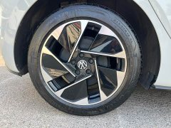 Volkswagen ID.3 Outstanding Edition - ფოტო 16