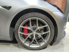 Tesla Model 3 Performance All-Wheel Drive - ფოტო 17