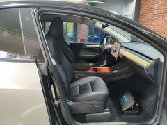Tesla Model Y Rear-Wheel Drive - ფოტო 10