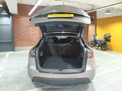 Tesla Model Y Rear-Wheel Drive - ფოტო 20