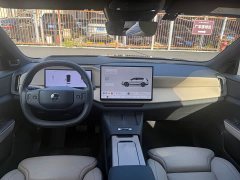 Volvo XC70 Plug-in Hybrid 2026 All-Wheel Drive Extended Range Ultra - ფოტო 18