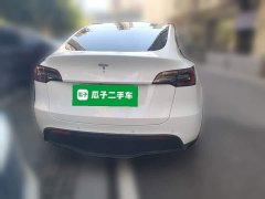 Tesla Model Y Standard Range RWD - ფოტო 3